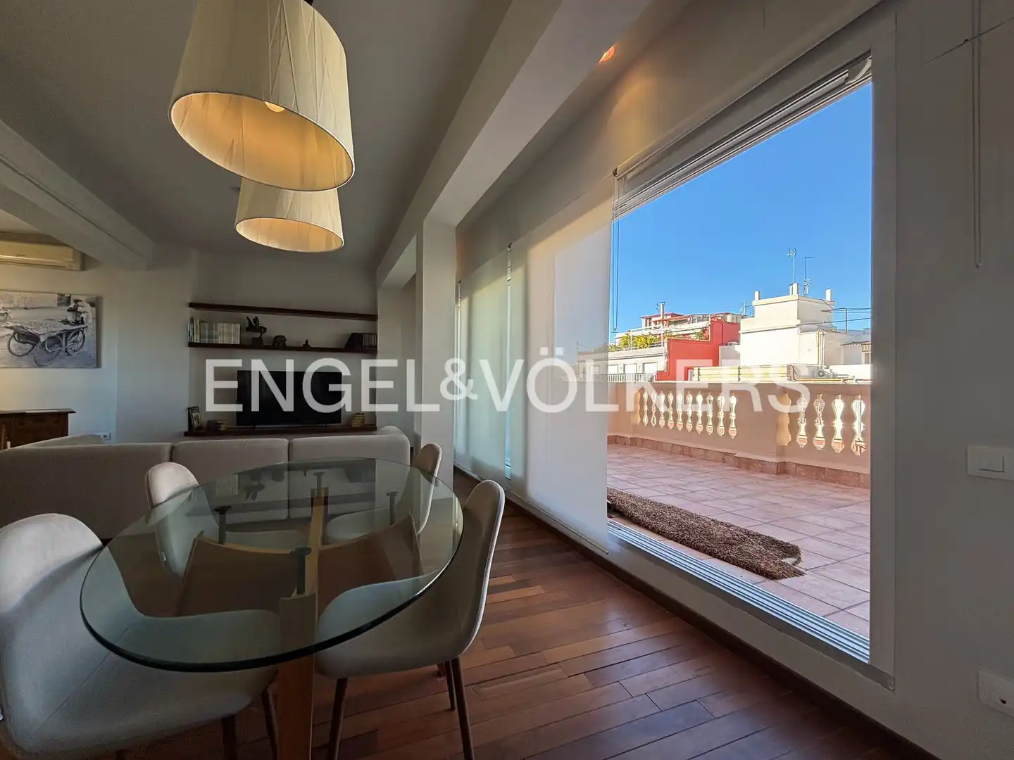Dining room of Flat for rent in  Valencia Capital  with Air Conditioner, Heating and Parquet flooring