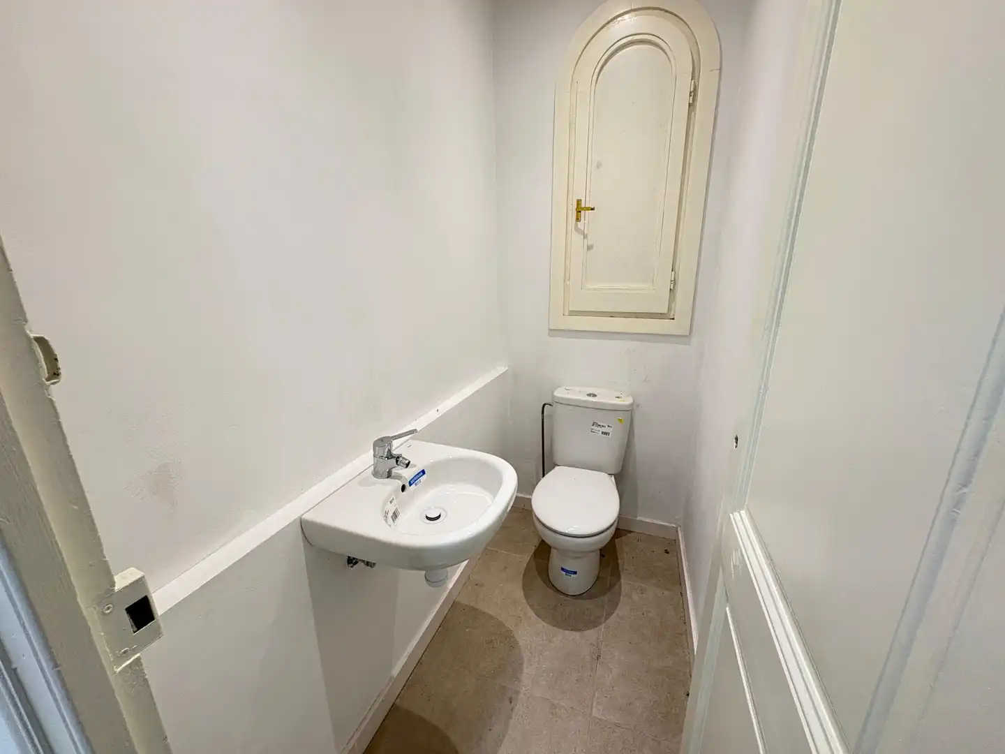 Baño de Casa o chalet de alquiler en Figueres con Terraza