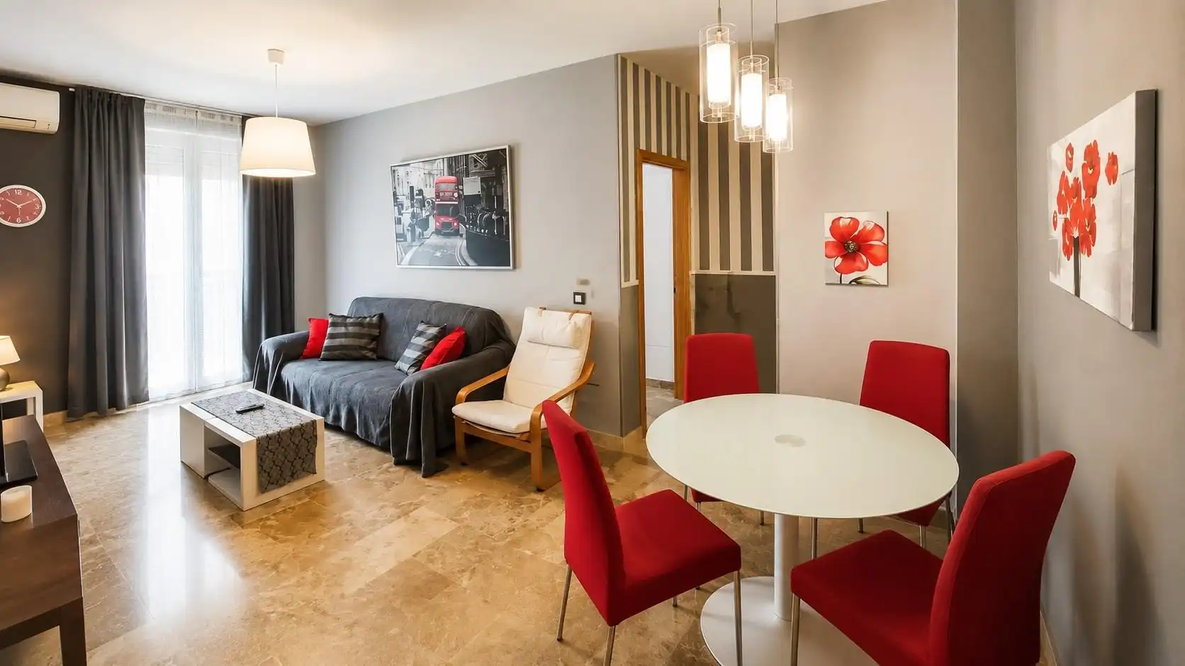 Living room of Flat for sale in Málaga  with Air Conditioner, Storage room and Balcony