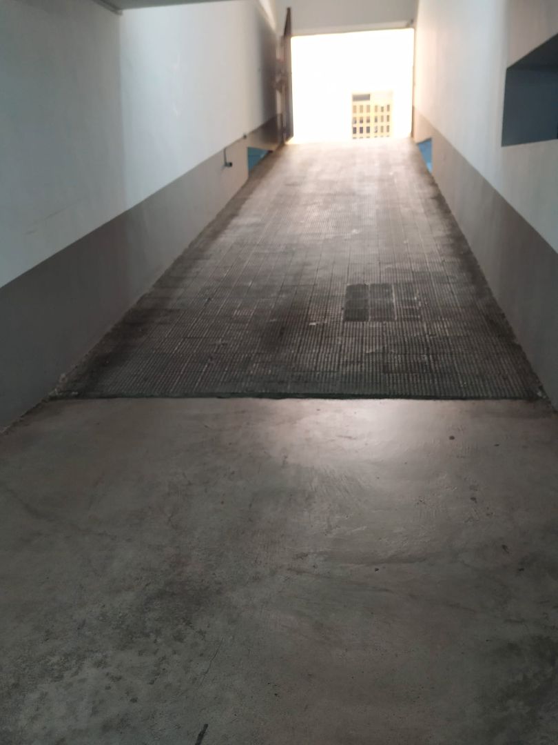 Garage for sale in Puçol