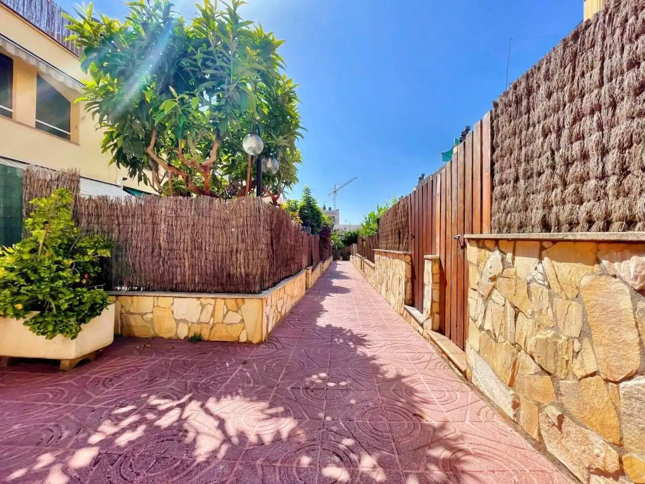 Exterior view of Detached homes for sale in Cerdanyola del Vallès  with Air Conditioner, Heating and Private garden
