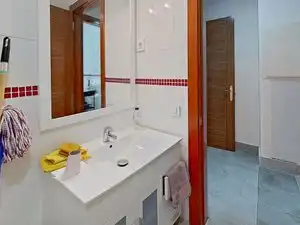 Bathroom of Houses for sale in El Escorial  with Heating, Private garden and Parquet flooring