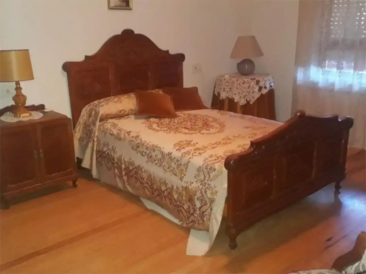 Habitación de Casa o chalet en venta en Valencia de Don Juan con Jardín privado y Amueblado