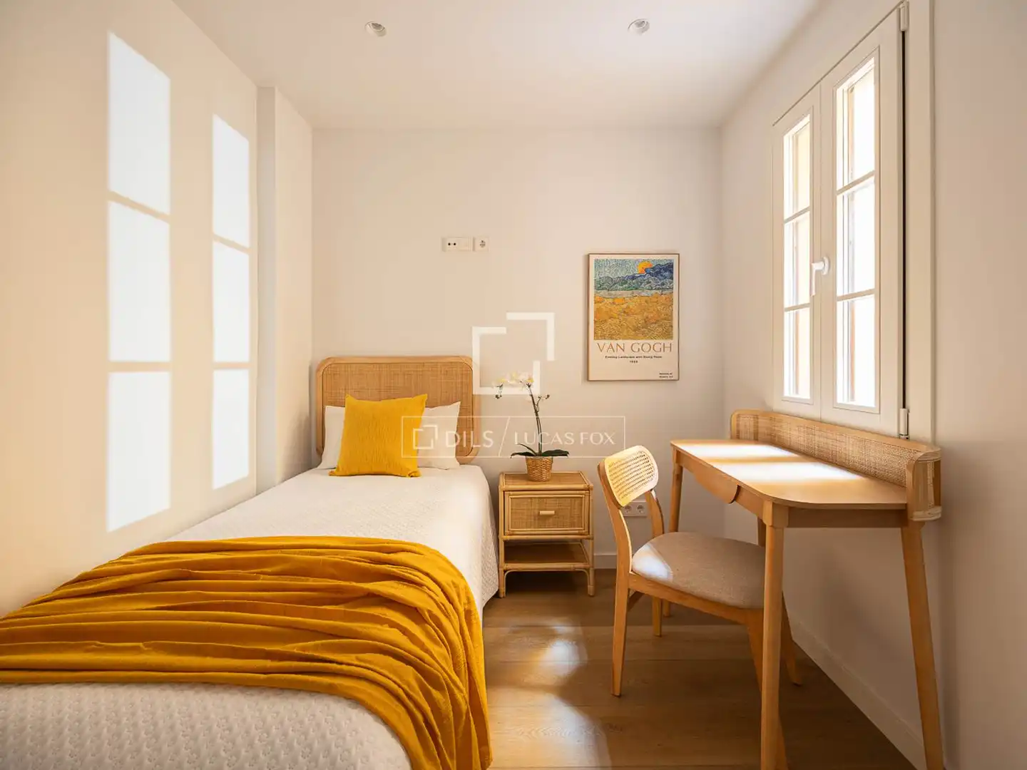 Schlafzimmer von Wohnung zum Verkauf in Barcelona mit Klimaanlage, Terrasse und Schwimmbad