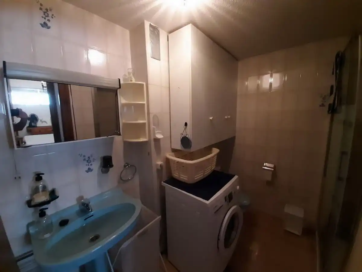 Baño de Piso de alquiler en Almuñécar con Aire acondicionado, Terraza y Piscina