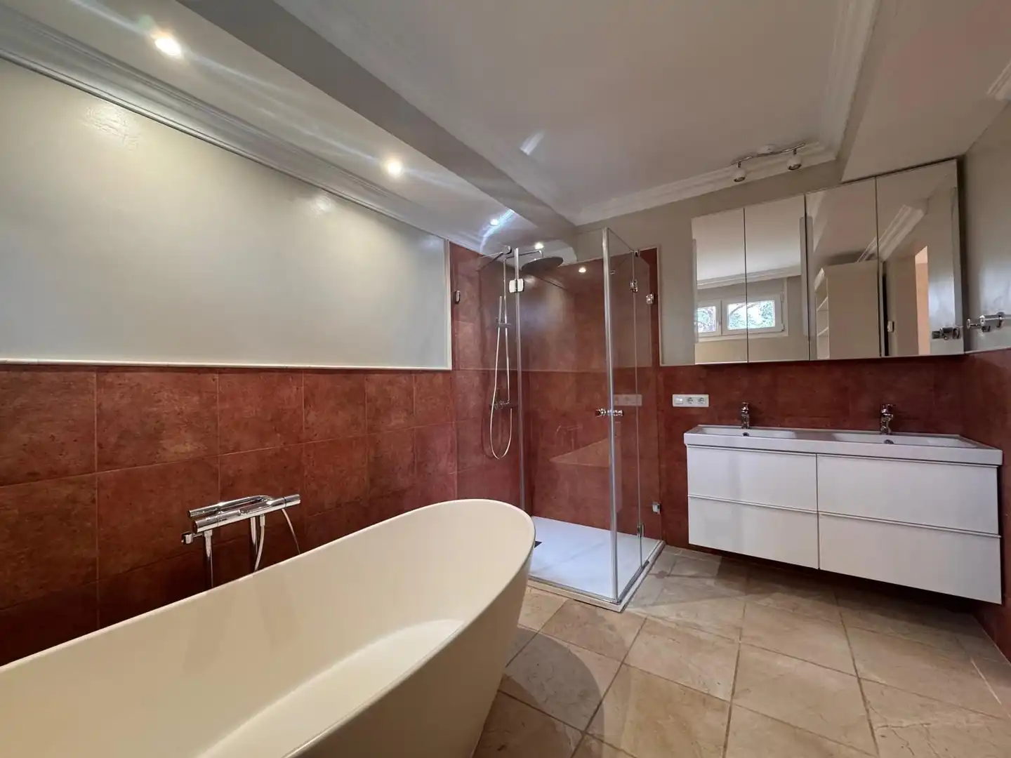 Detached house with pool for sale in Selwo, imagen 29