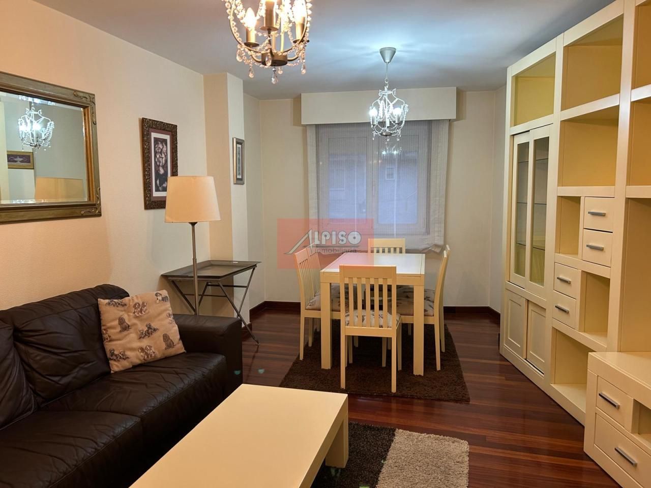 Living room of Flat to rent in Ourense Capital   with Heating, Parquet flooring and Furnished