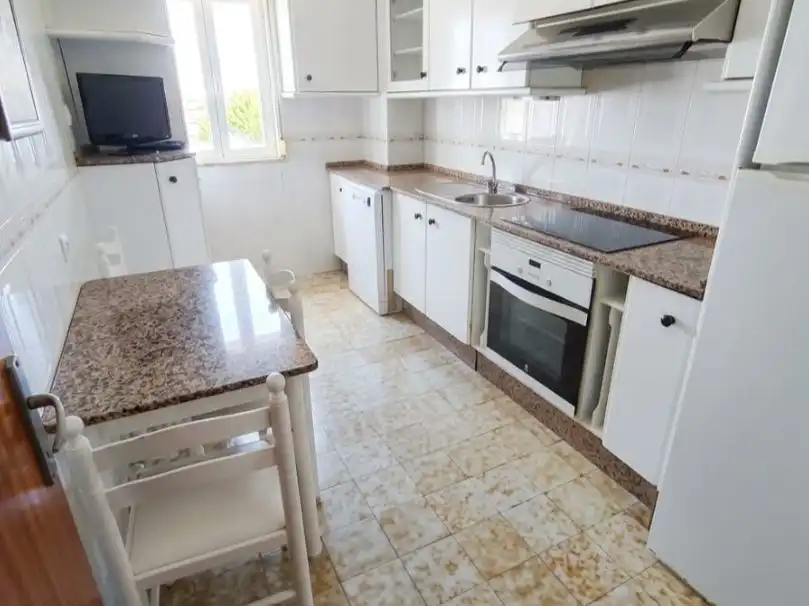 Cuina de Pis en venda en Vejer de la Frontera amb Aire condicionat, Terrassa i Balcó
