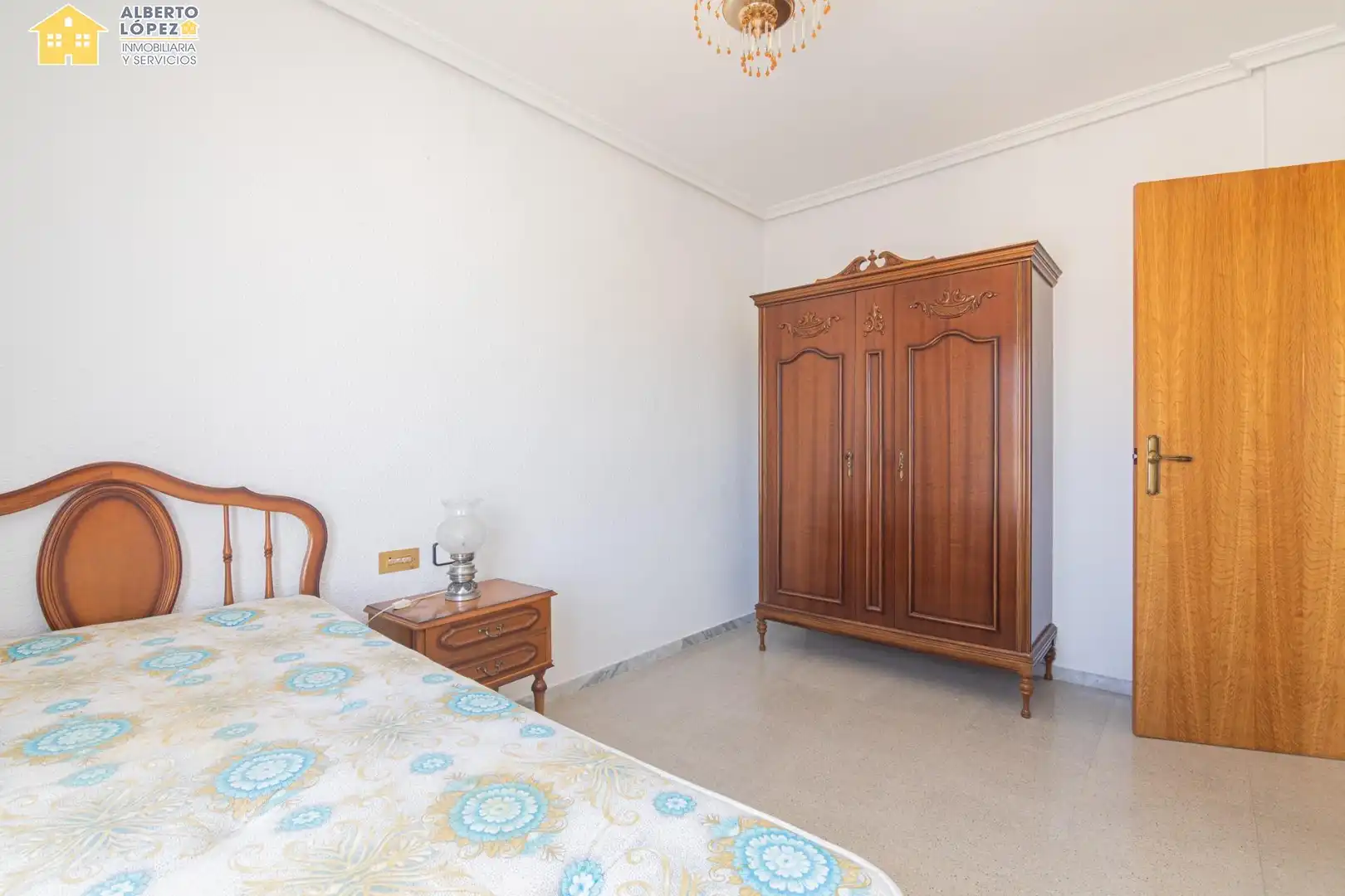 Dormitori de Apartament en venda en Elche / Elx amb Terrassa i Balcó