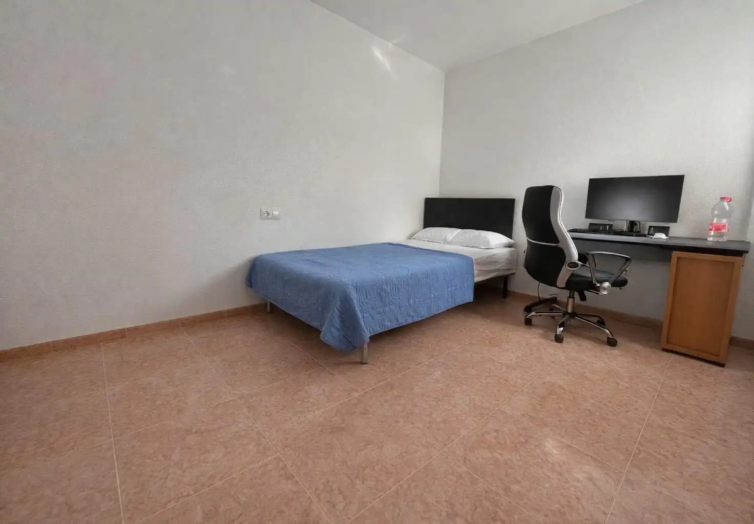 Habitación de Piso en venta en Águilas con Amueblado y Balcón