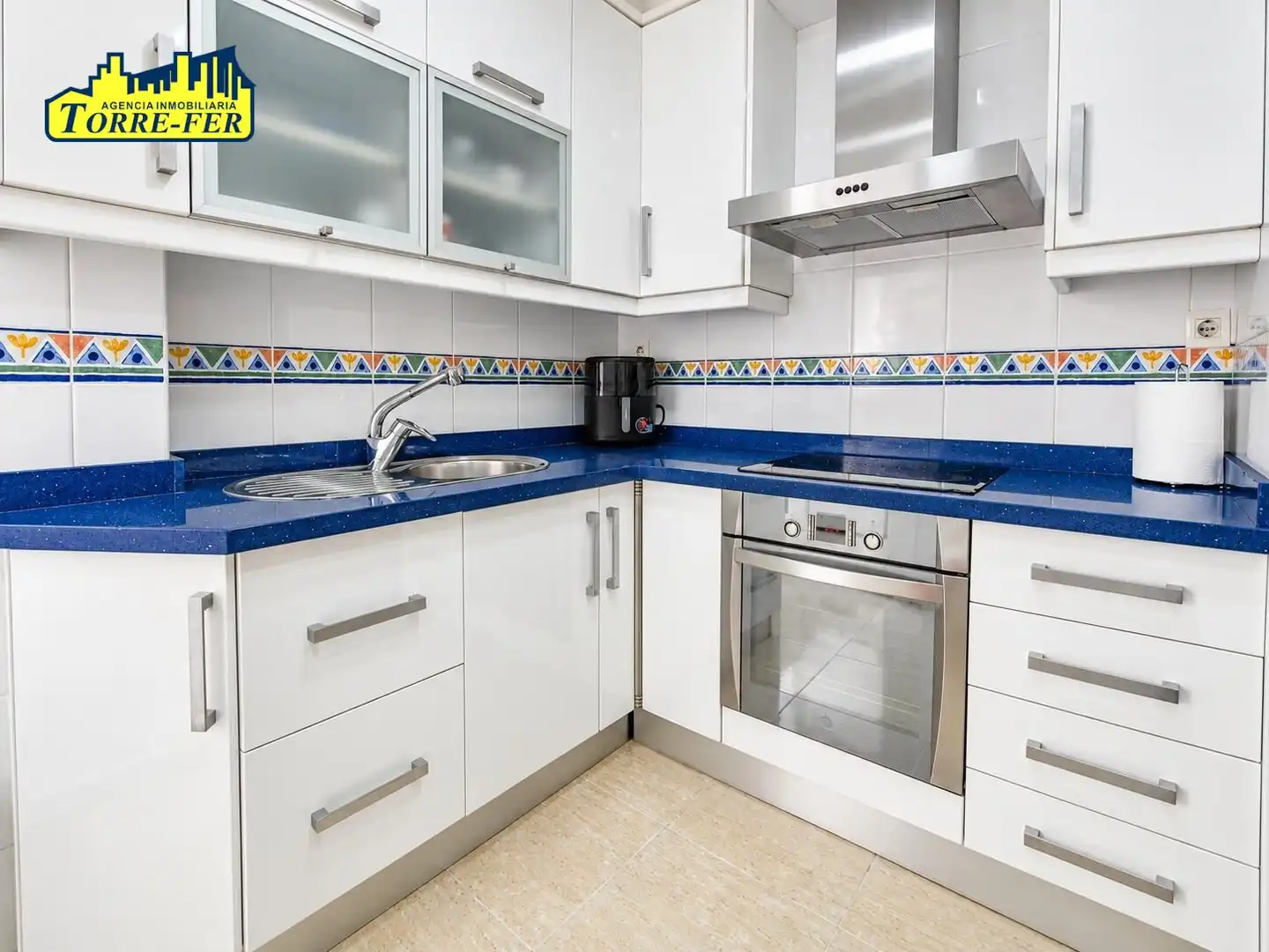 Flat with lift for sale in LEONOR DE AQUITANIA 1, imagen 6