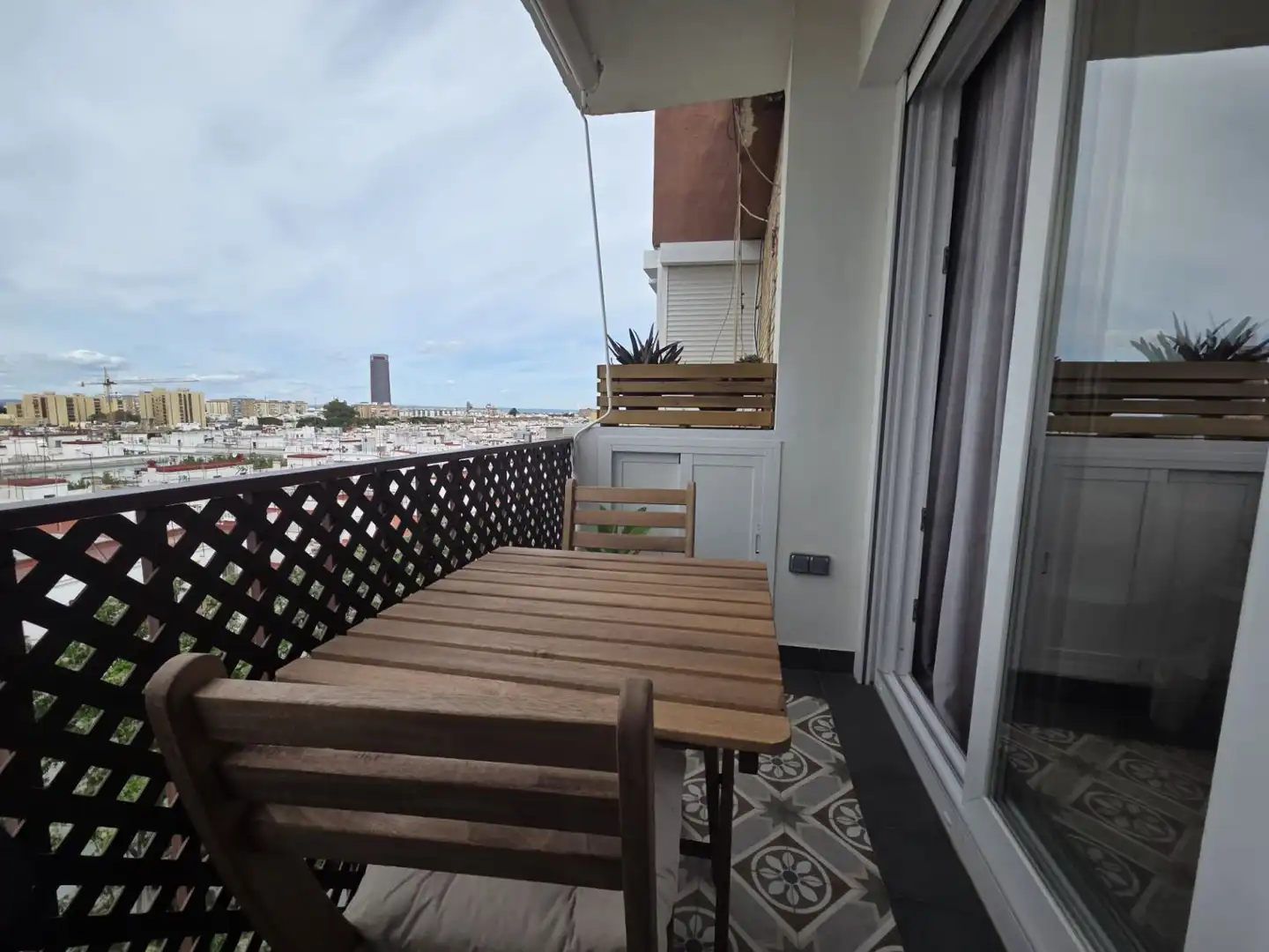 Balcony of Flat for sale in Sevilla  with Air Conditioner and Terrace
