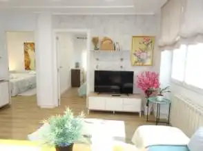Sala de estar de Piso de alquiler en Gijón  con Calefacción, Parquet y Amueblado