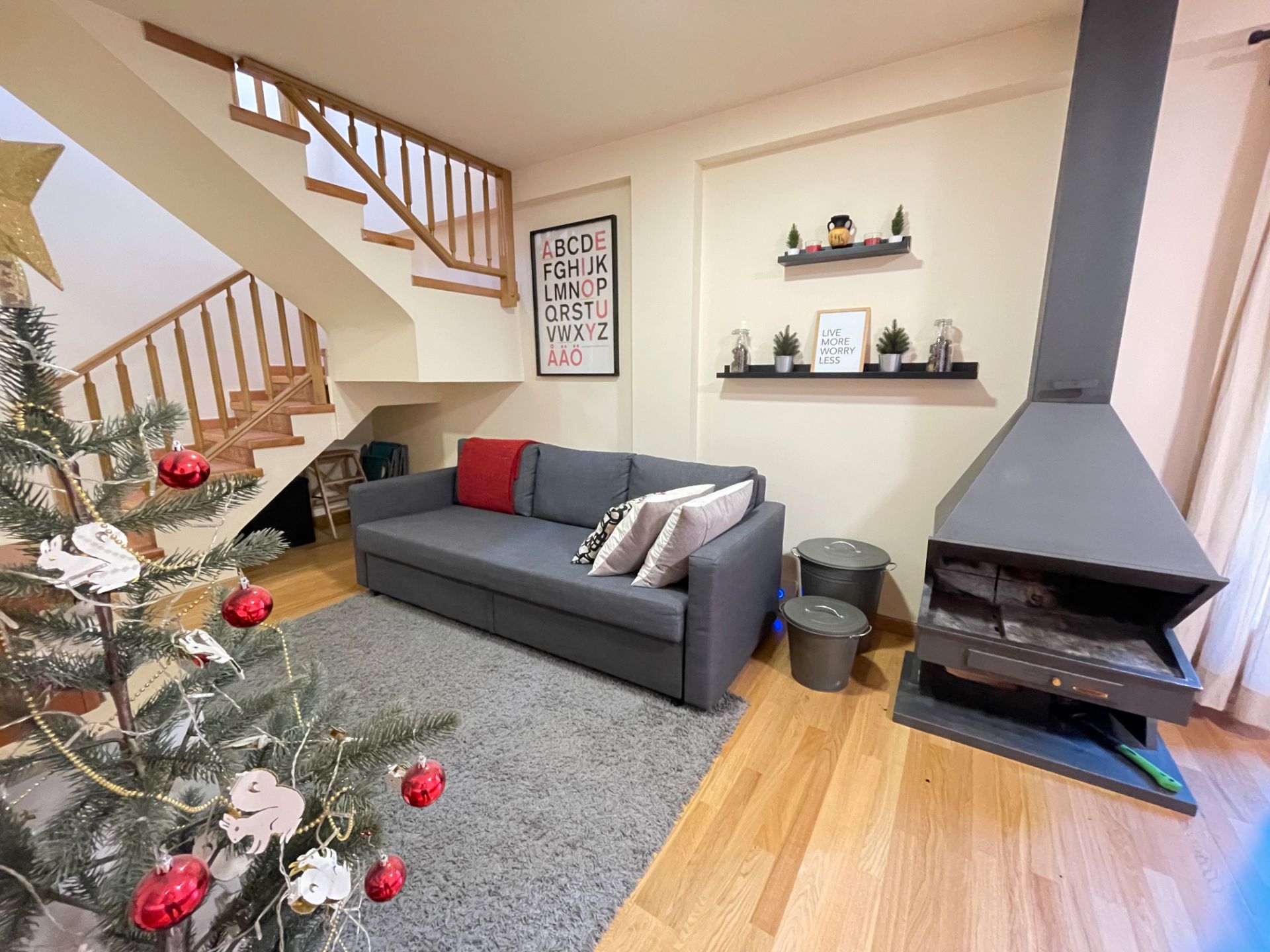 Sala d'estar de Dúplex en venda en La Guingueta d'Àneu amb Calefacció, Parquet i Traster