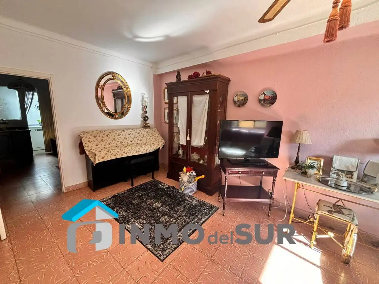 Flat with terrace for sale in Calle MARQUES CABRA