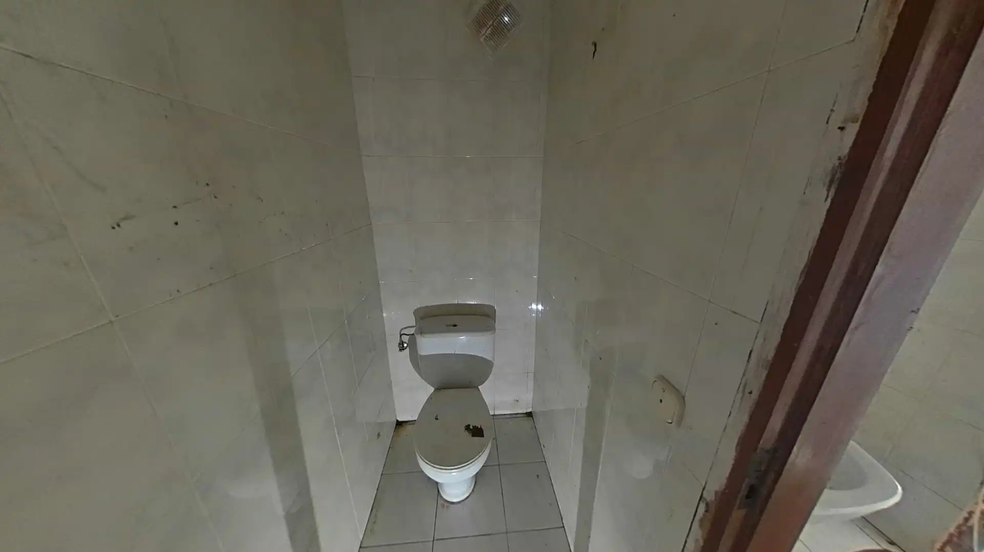 Bathroom of Commercial properties for sale in Zúñiga