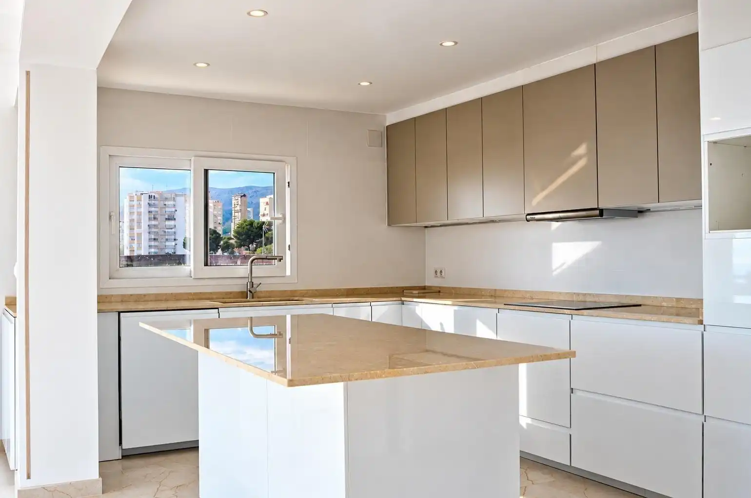 Attique avec ascenseur à vendre à Centro Urbano, imagen 9
