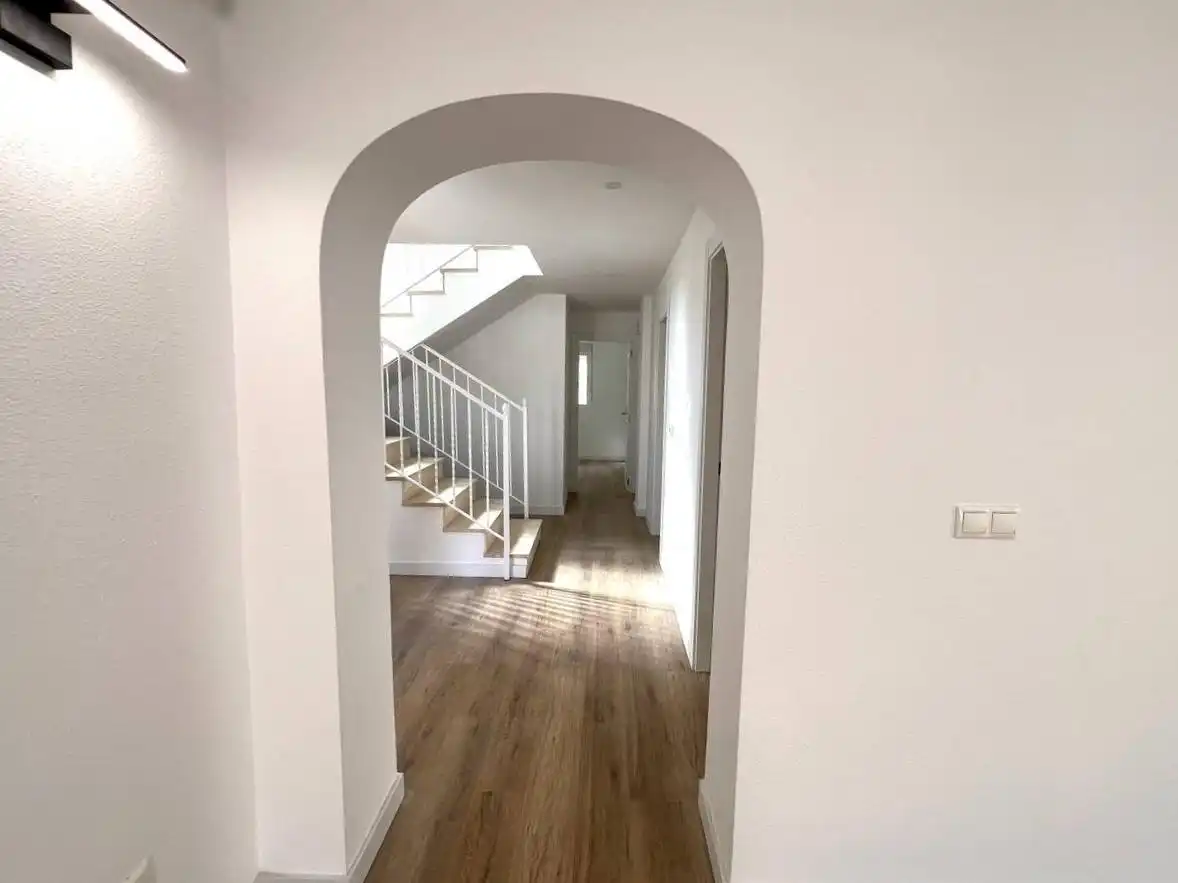 Casa o chalet en venta en El Campello con Aire acondicionado, Calefacción y Jardín privado