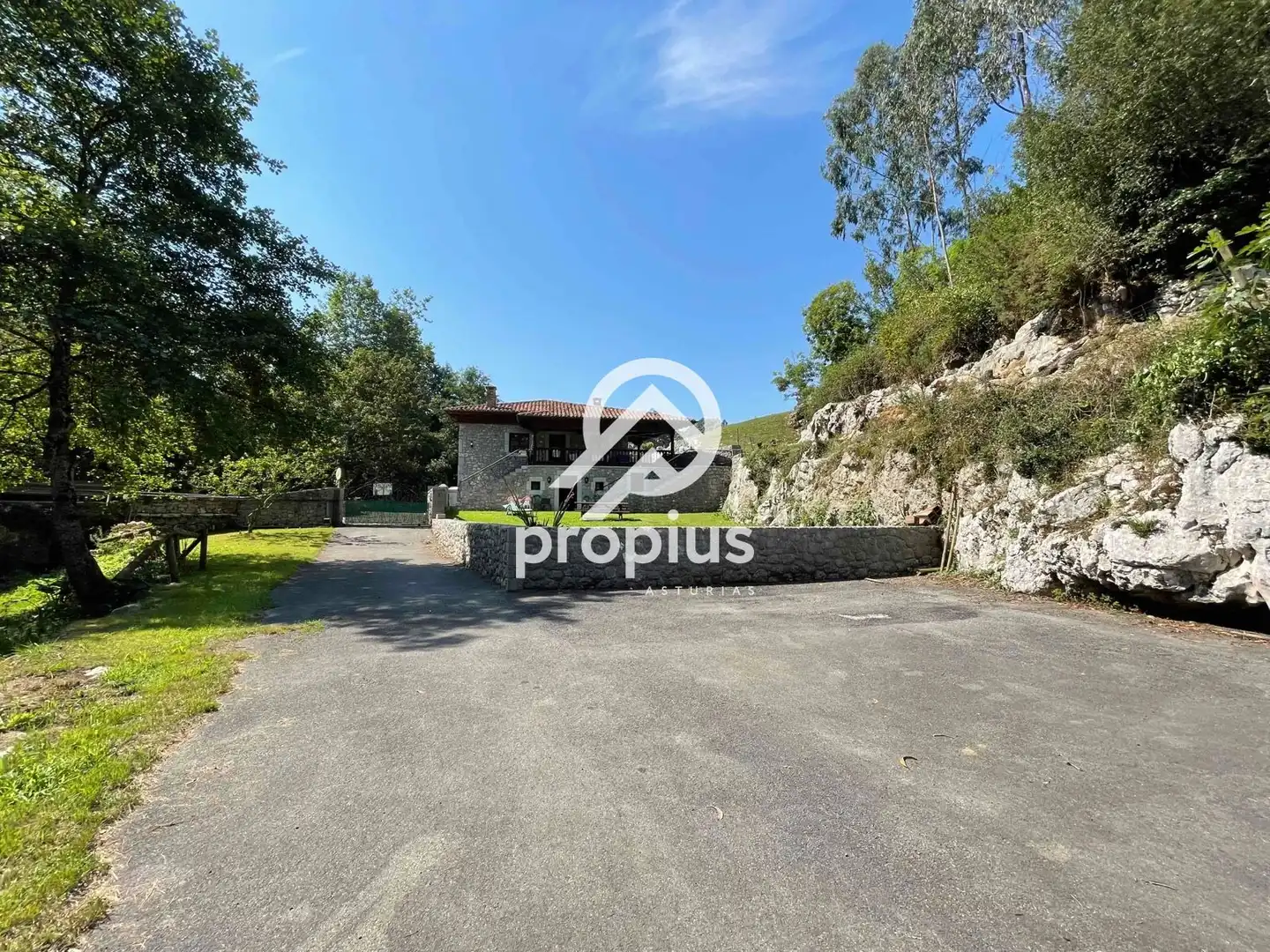 Chalet con terraza en venta en Nueva, imagen 65