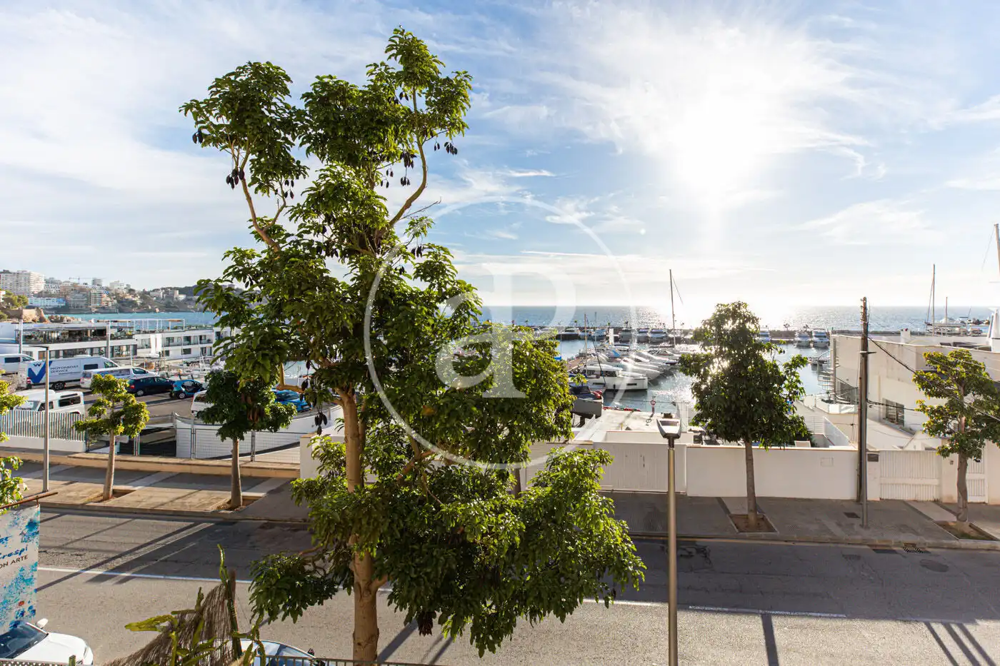Houses for sale in Carrer de Victorio Luzuriaga, Sant Agustí