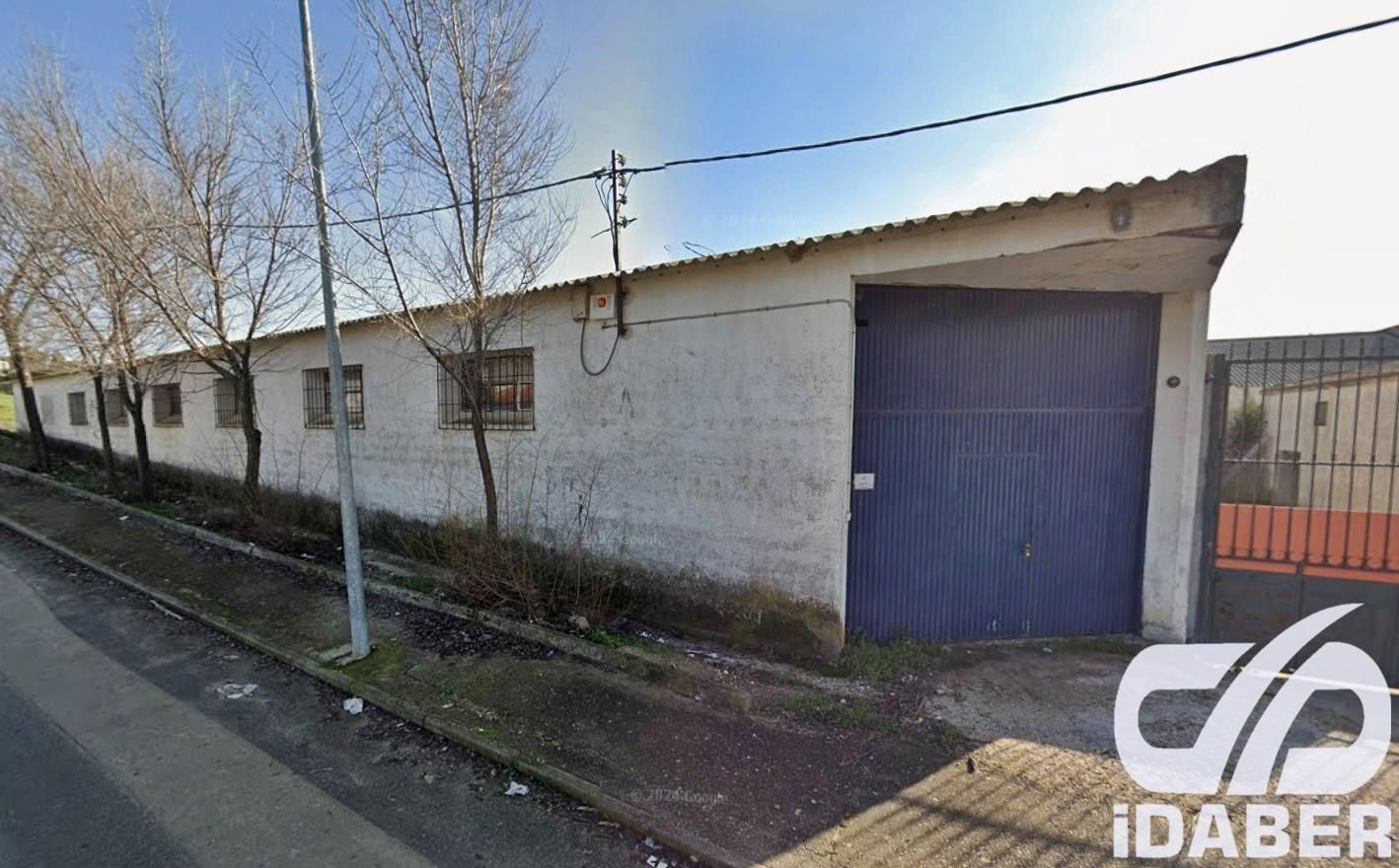 Vista exterior de Nau industrial en venda en Yunclillos