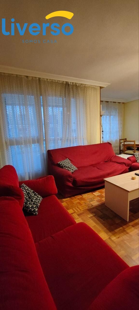 Sala d'estar de Pis en venda en Aranda de Duero amb Calefacció, Traster i Balcó