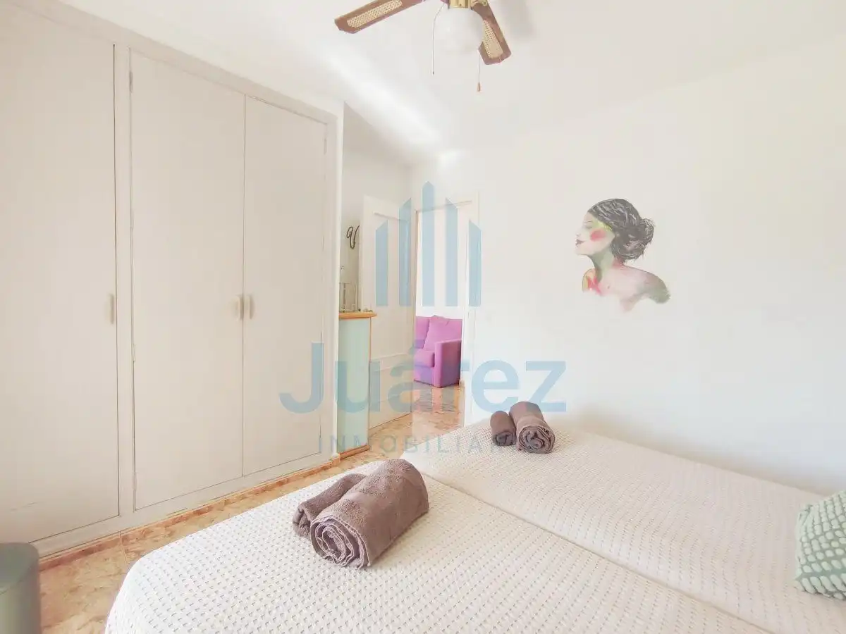Schlafzimmer von Wohnung zur Miete in Alicante / Alacant mit Klimaanlage, Terrasse und Möbliert