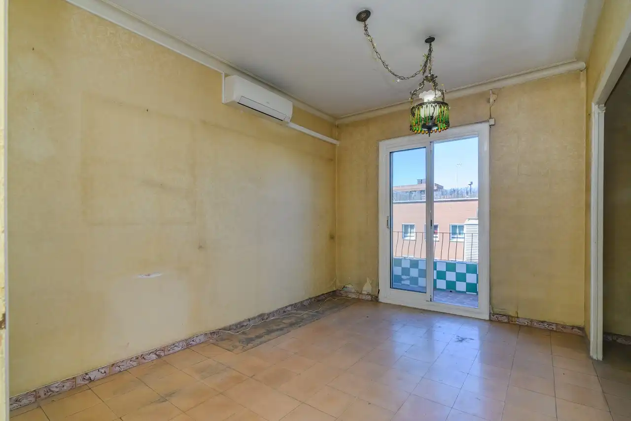Habitación de Piso en venta en Barcelona con Aire acondicionado, Calefacción y Balcón