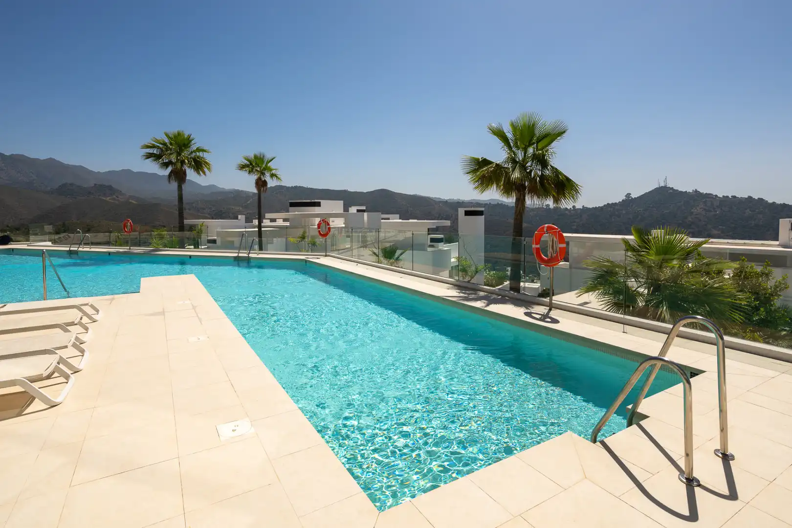 Àtic amb piscina en venda a Marbella Centro, imagen 6