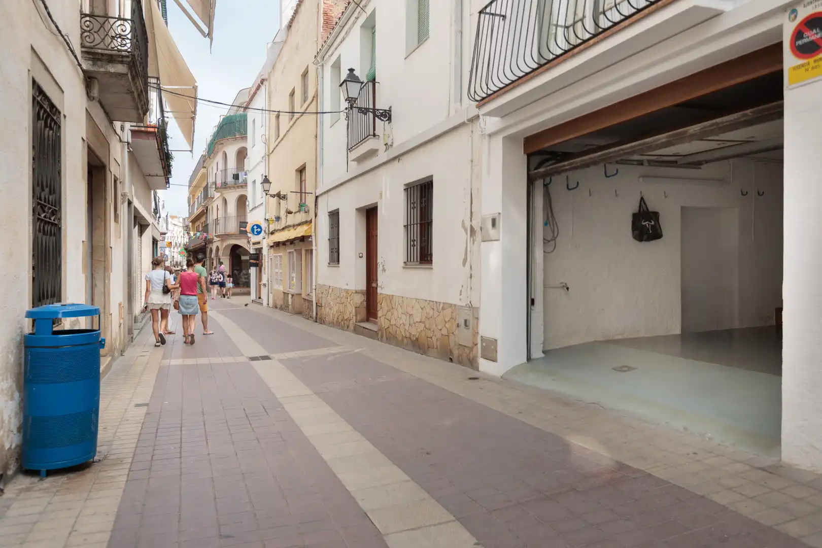Vista exterior de Casa adosada en venta en Tossa de Mar con Aire acondicionado y Terraza