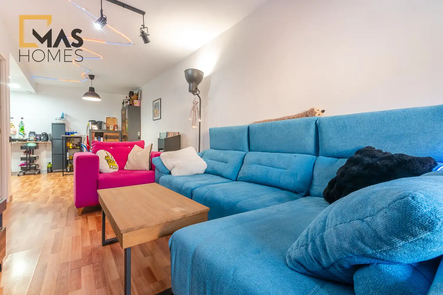 Wohnzimmer von Erdgeschoss zum Verkauf in Martorell mit Balkon
