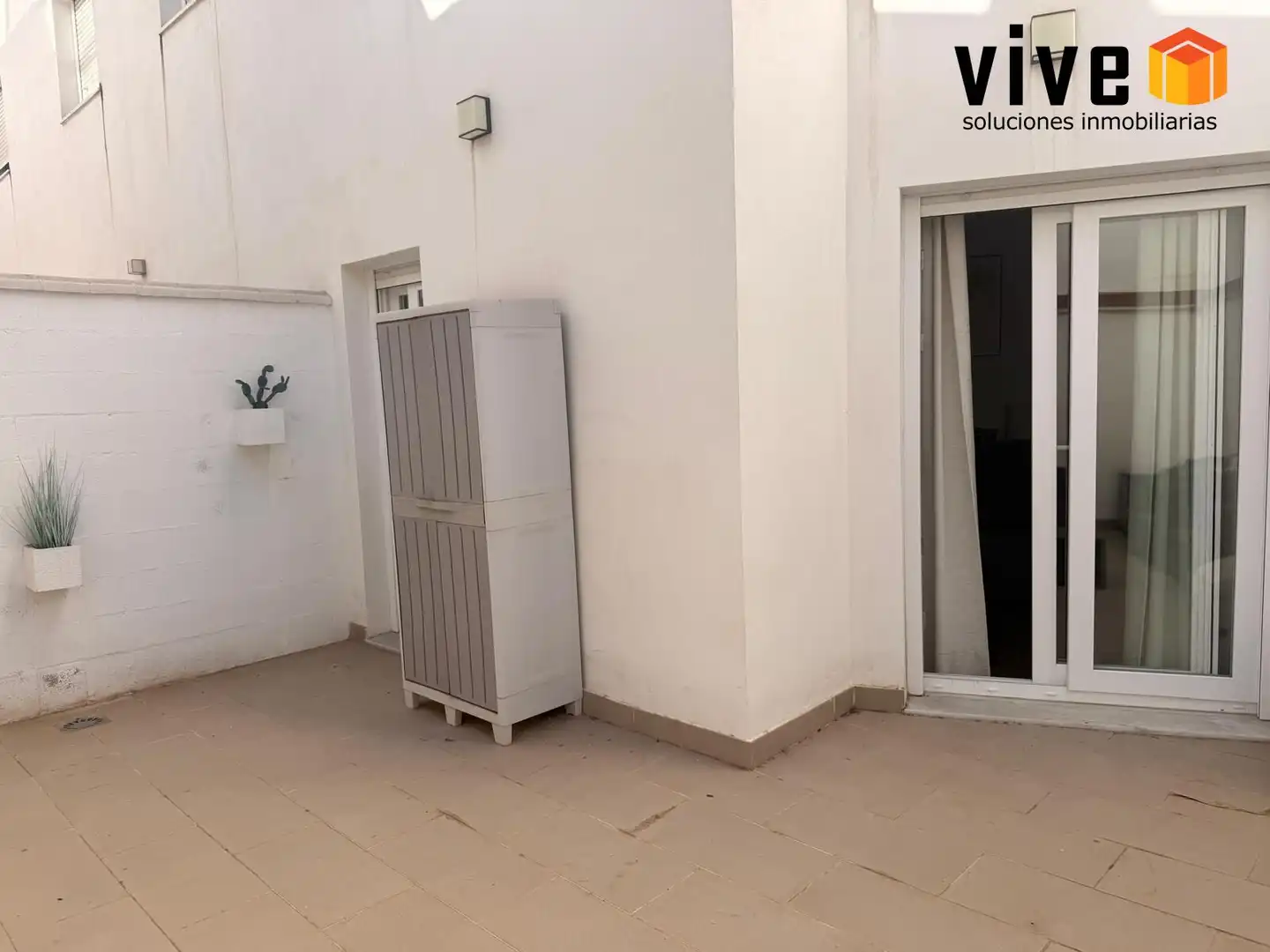 Terrassa de Pis de lloguer en Sevilla amb Aire condicionat, Calefacció i Moblat