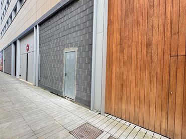 Local comercial en venta en Plaza Salesianos 3