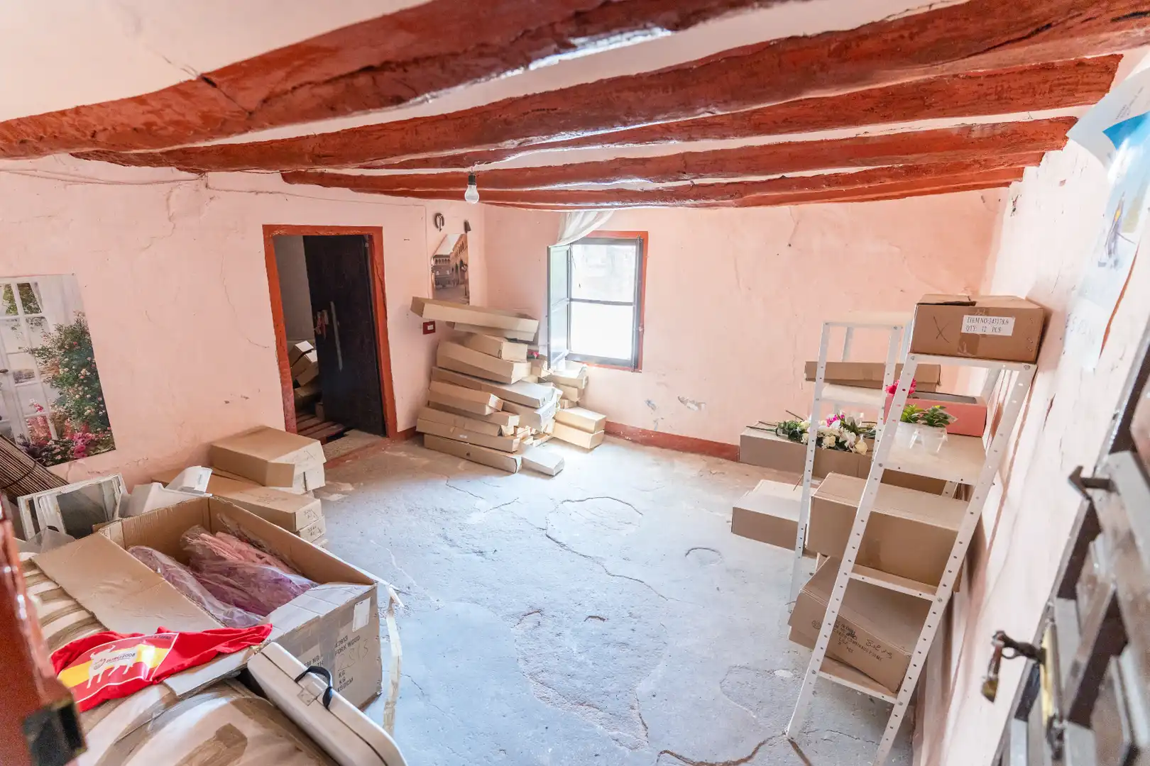 Houses for sale in Illueca  with Private garden, Terrace and Balcony