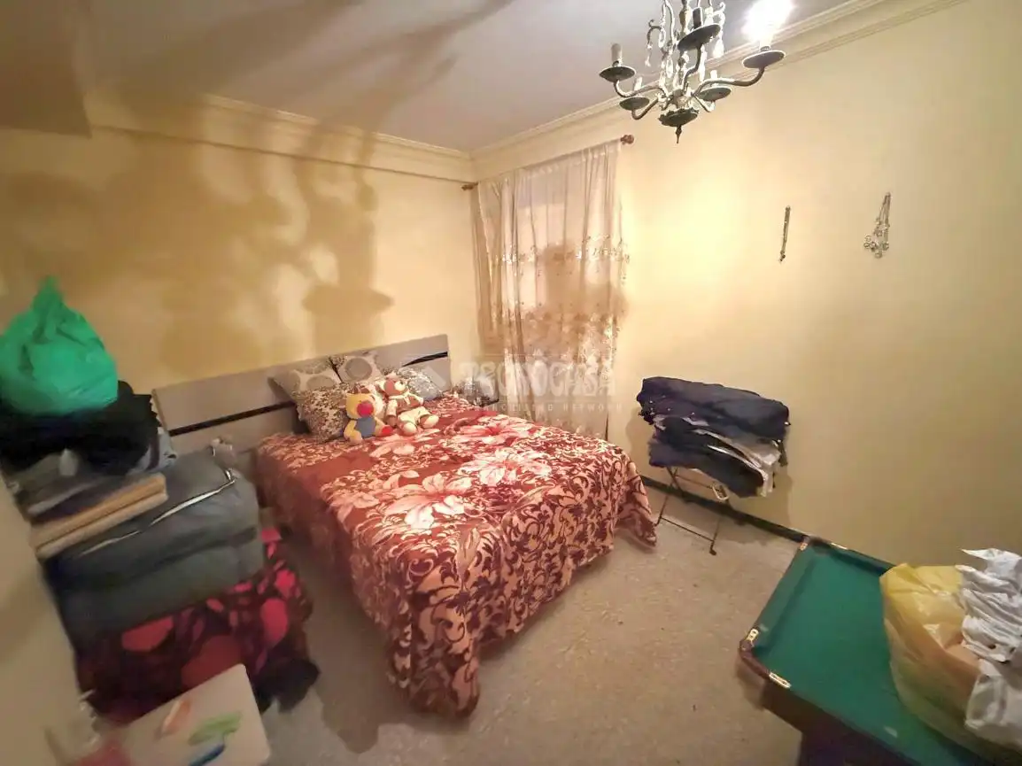Habitación de Piso en venta en Zaragoza con Calefacción
