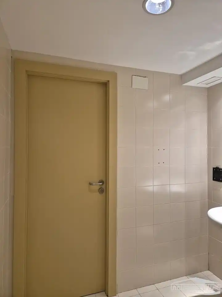 Baño de Local en venta en Lucena