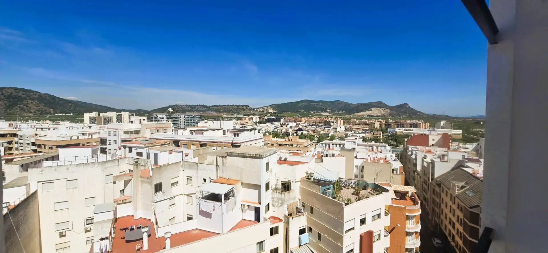 Vista exterior de Pis en venda en Sagunto / Sagunt amb Aire condicionat, Calefacció i Moblat