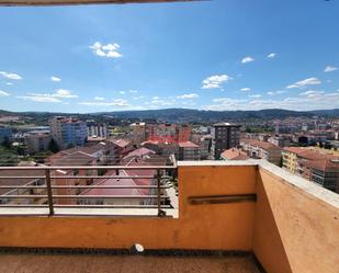 Exterior view of Flat to rent in Ourense Capital   with Heating, Storage room and Balcony