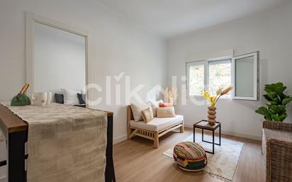 Bedroom of Flat for sale in  Barcelona Capital