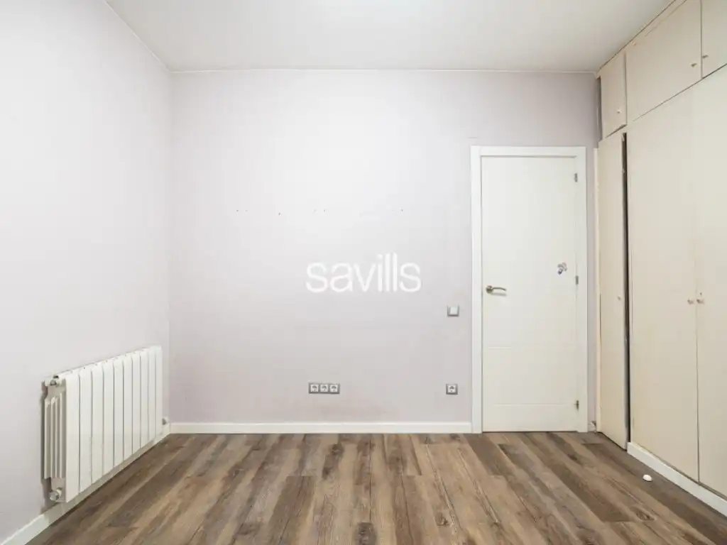 Habitación de Apartamento en venta en Barcelona con Aire acondicionado, Horno y Balcón
