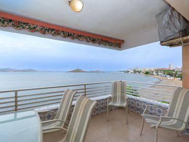 Apartamento con balcón en venta en Zona Galúa - Calnegre
