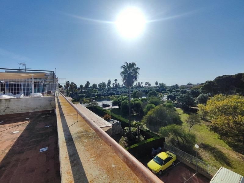 Exterior view of Attic for sale in Cambrils  with Private garden, Terrace and Community pool