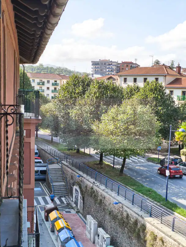Exterior view of Flat for sale in Errenteria  with Furnished and Balcony