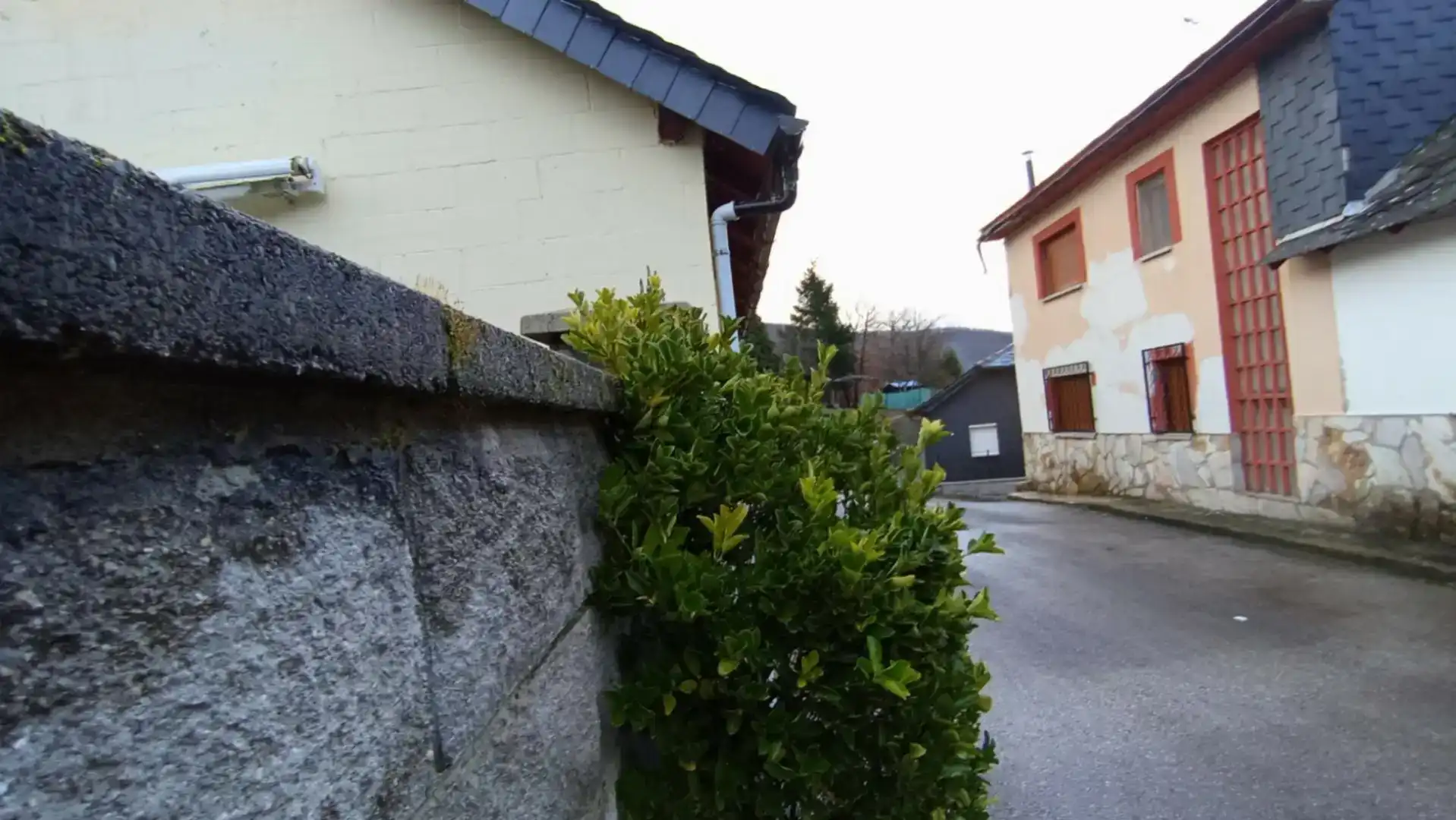 Vista exterior de Casa o chalet en venta en Villablino con Jardín privado, Trastero y Amueblado