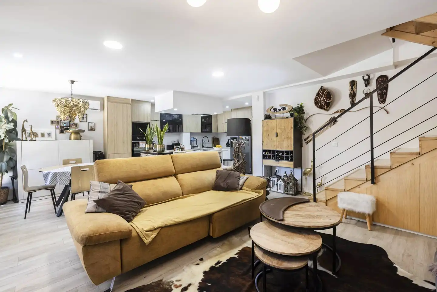Sala de estar de Casa adosada en venta en L'Eliana con Aire acondicionado y Jardín privado