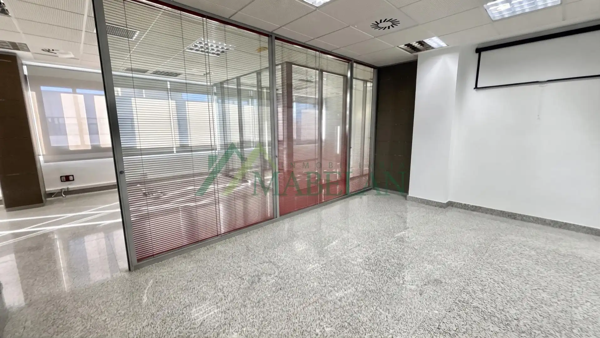 Oficina de lloguer en Las Rozas de Madrid amb Aire condicionat i Calefacció