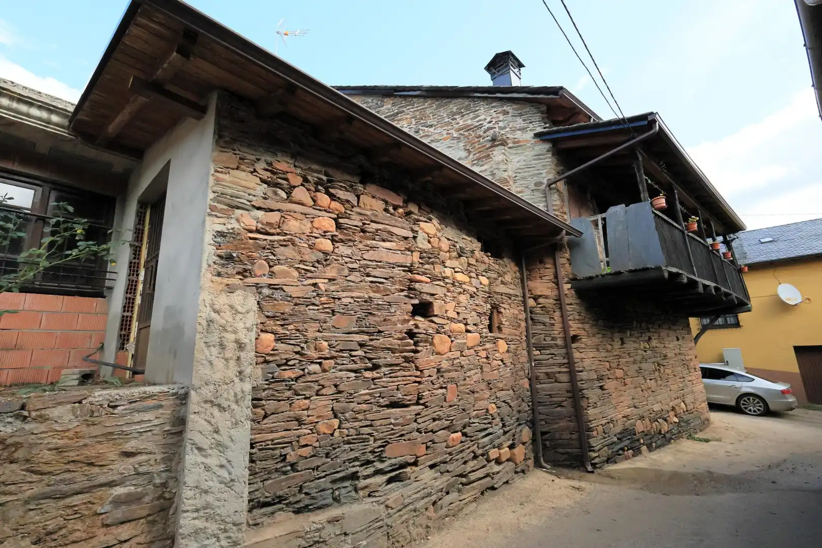 Casa rústica amb terrassa en venda a Villafranca del Bierzo, imagen 34