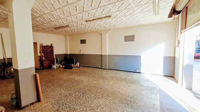 Local comercial en Venta en Maçana