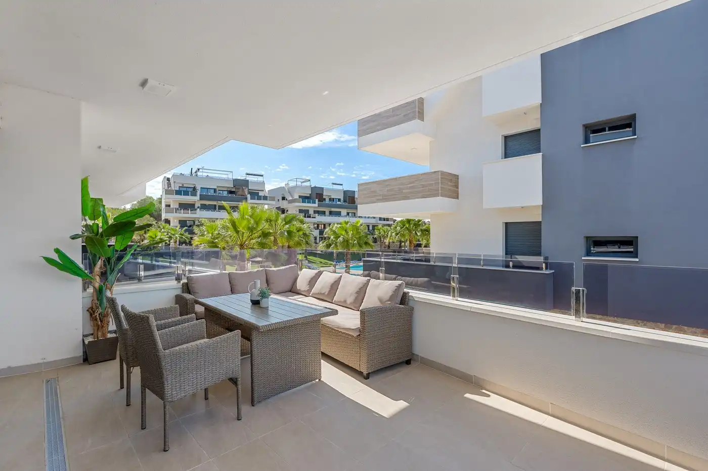 Apartamento con piscina en venta en Orihuela Costa, imagen 3
