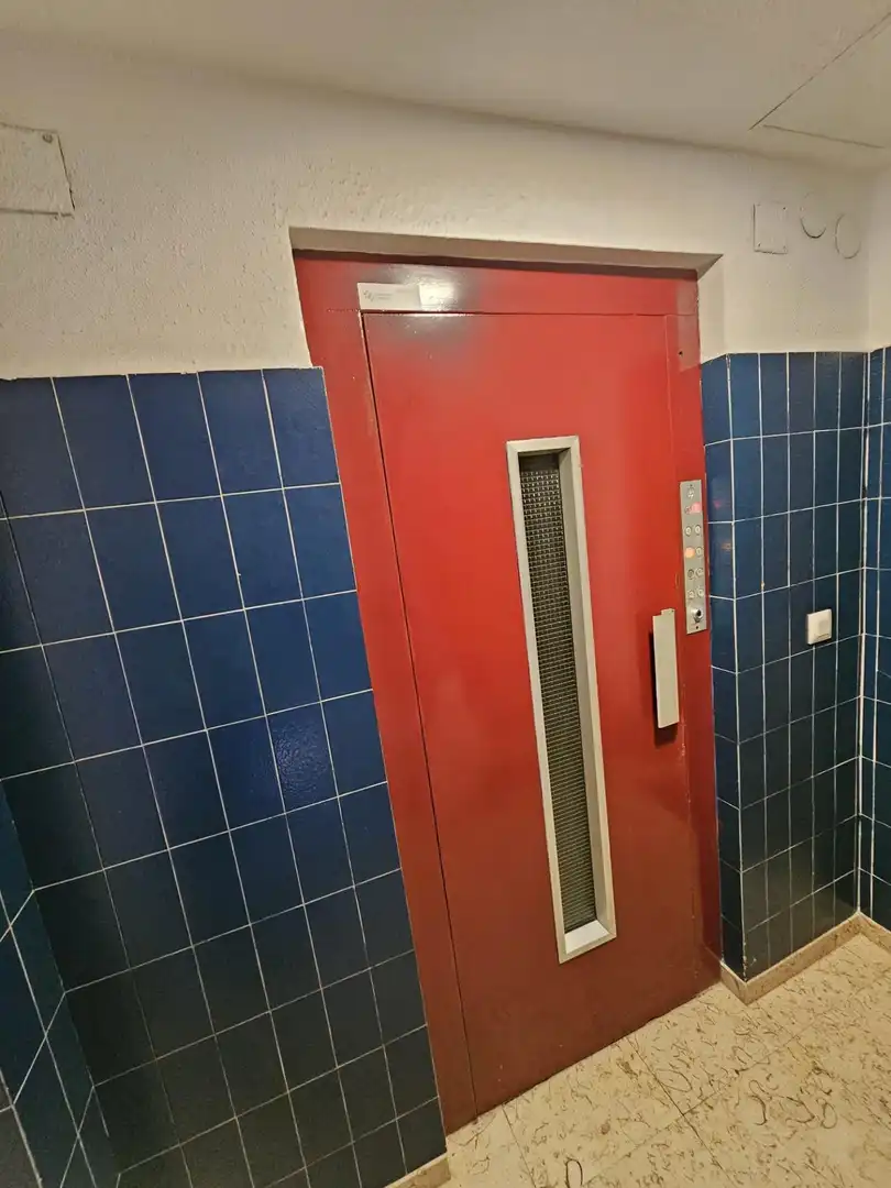 Bathroom of Flat for sale in Valencia  with Furnished and Balcony